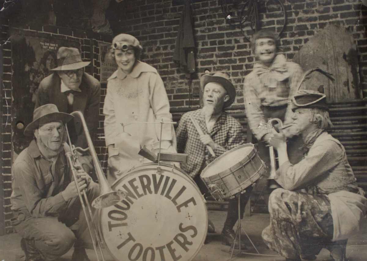 Toonerville Tooters by Unknown, United States, Image 1.