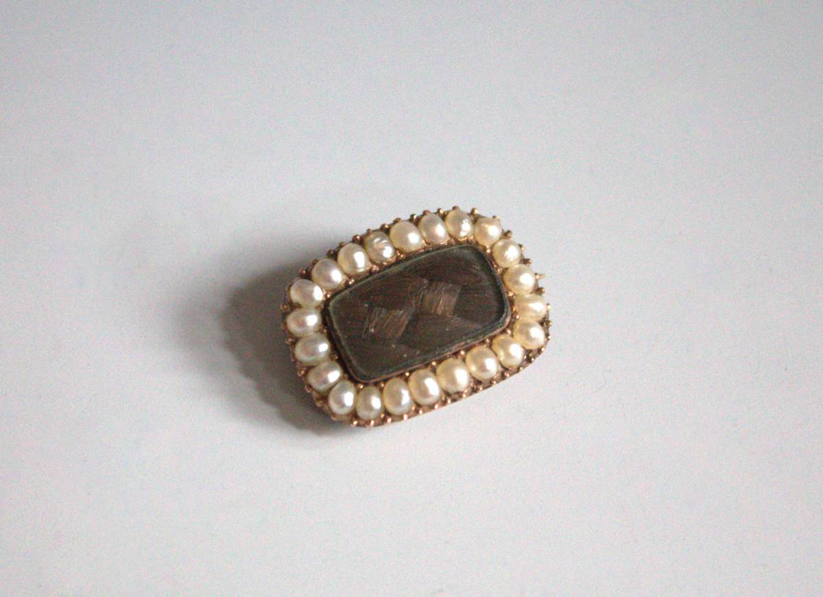 Mourning Brooch by Unknown, United States, Image 1.