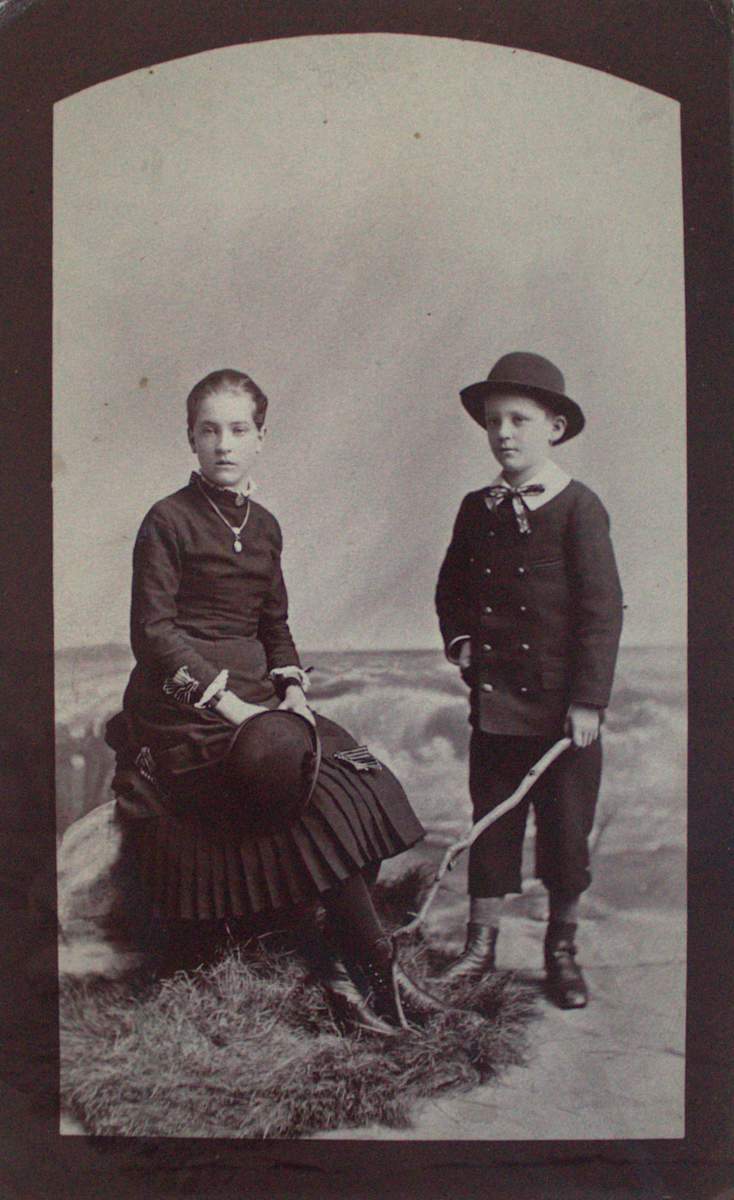 Cabinet Card by B.C. Frazee, Image 2.