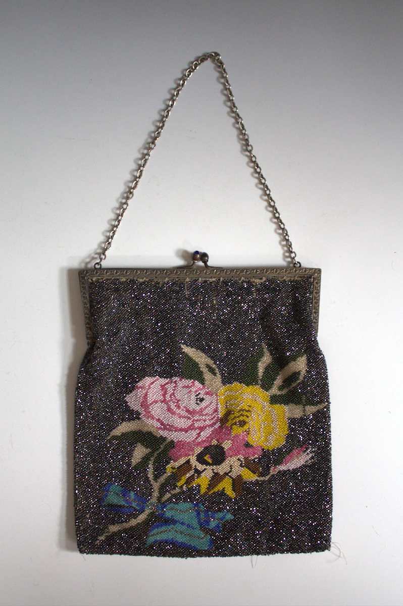 Beaded Purse by Unknown, United States, Image 1.