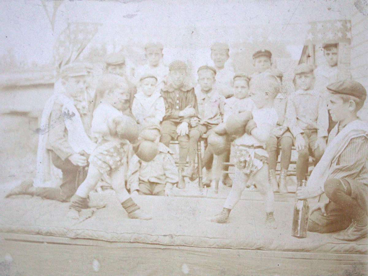 Boxing Toddlers by Unknown, United States 
