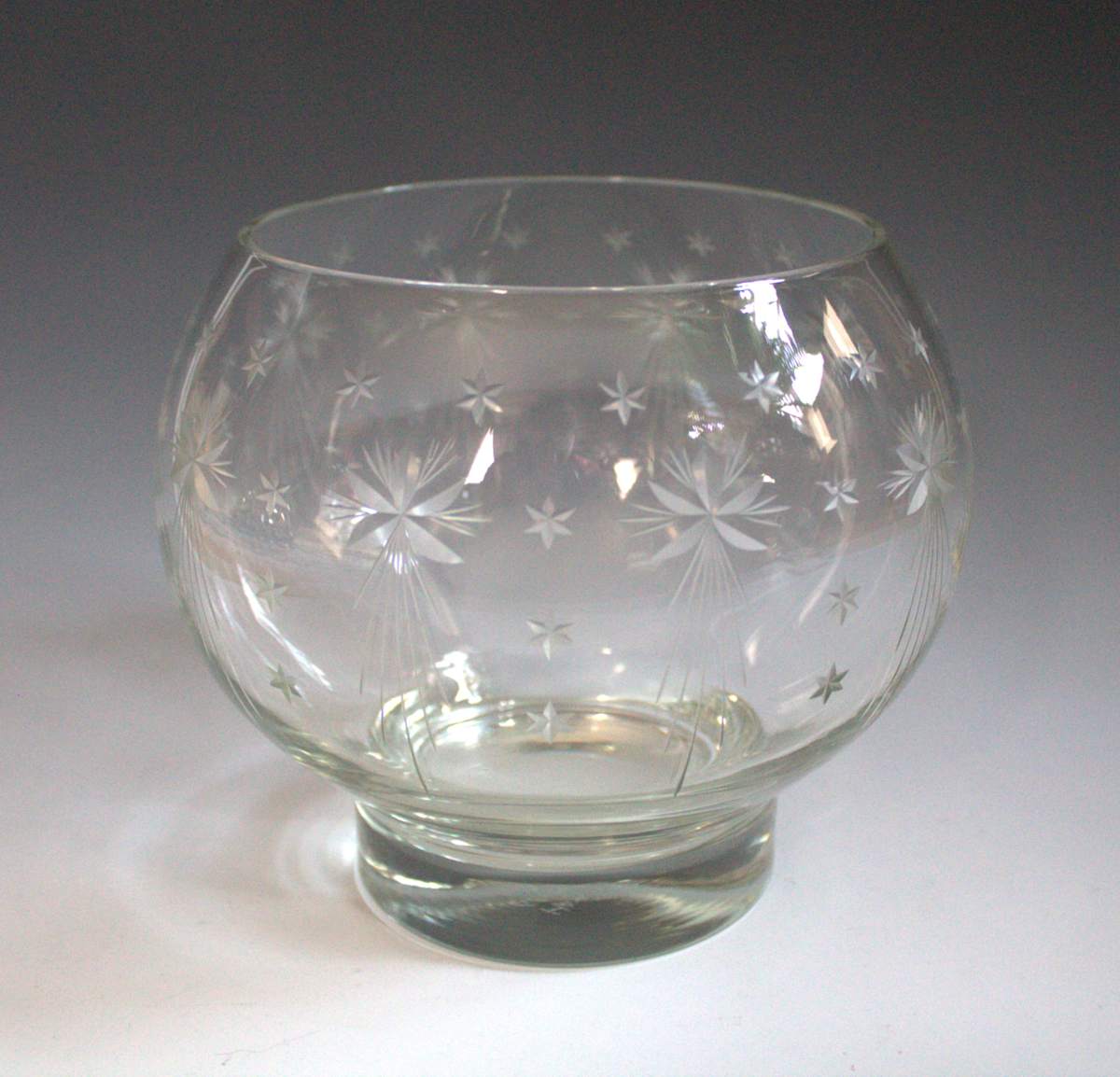 Bowl by T.G. Hawkes, Image 2.