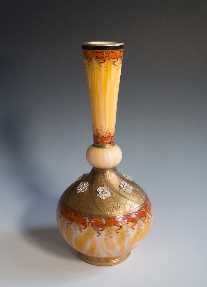Vase by Harrach, Image 3.