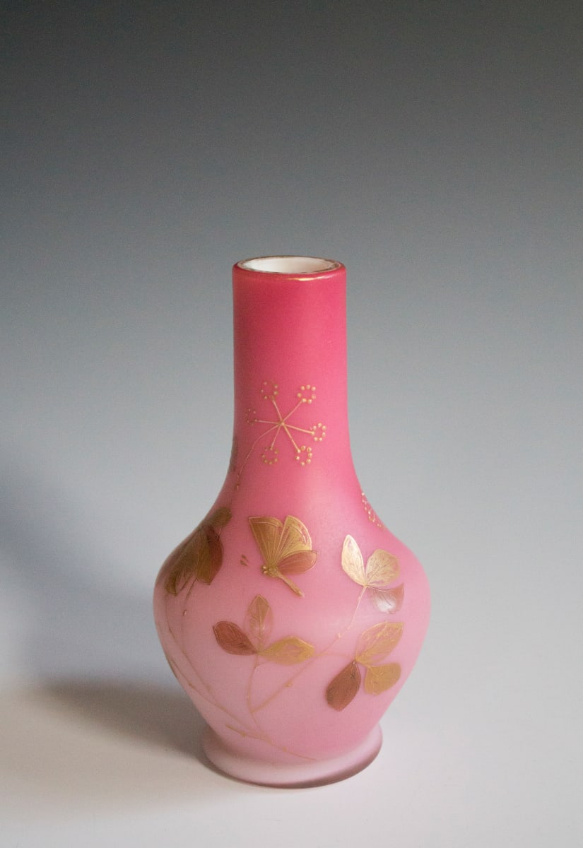 Vase by Harrach, Image 1.
