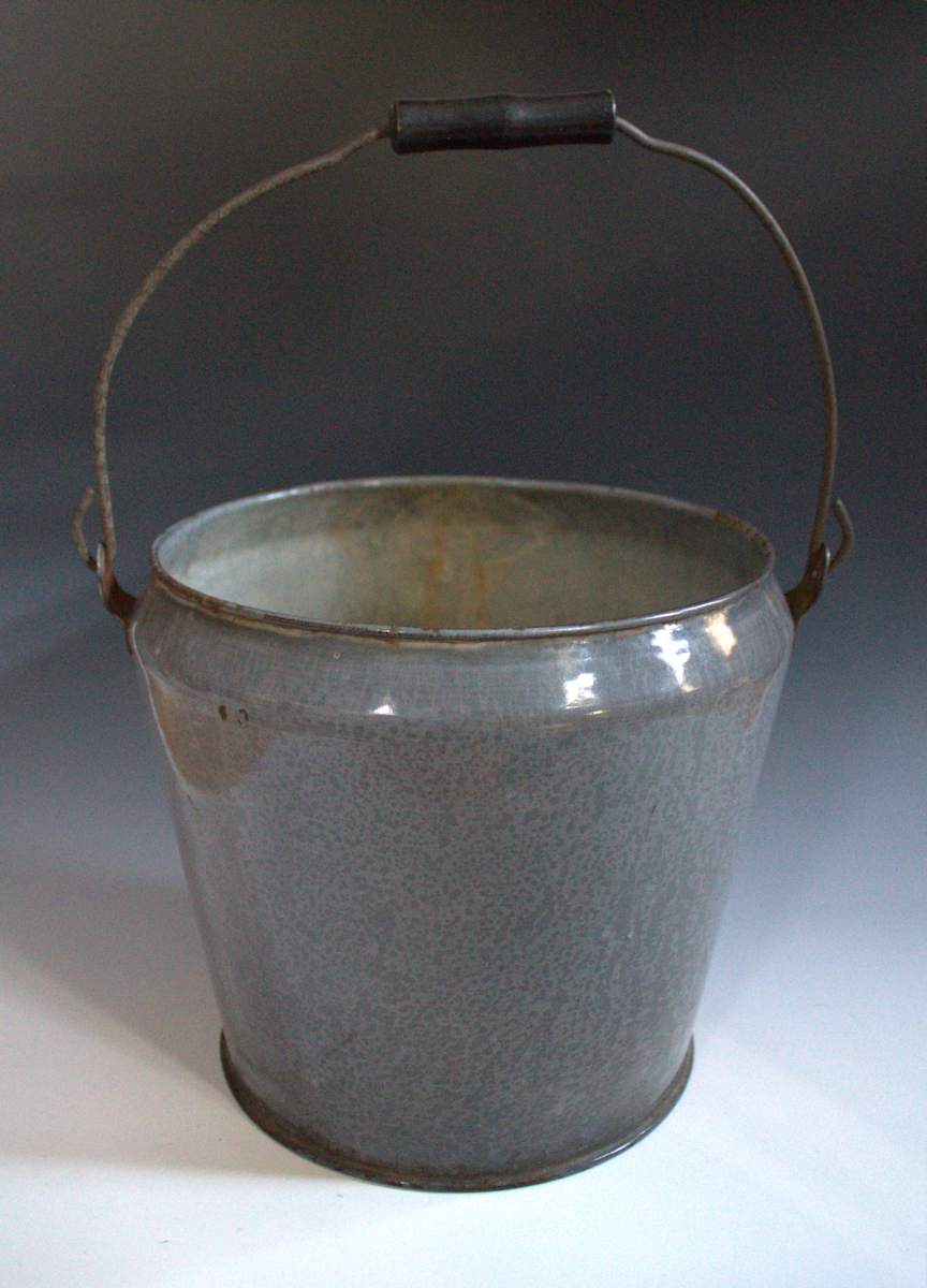 Bucket by Unknown, Image 1.