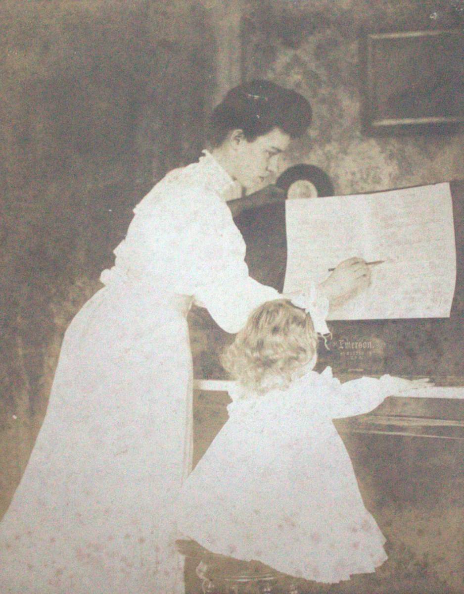 Mabel and Arlene by Unknown, United States, Image 1.