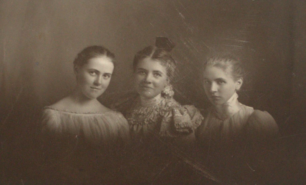 Sisters by Bisbee & Haskins 