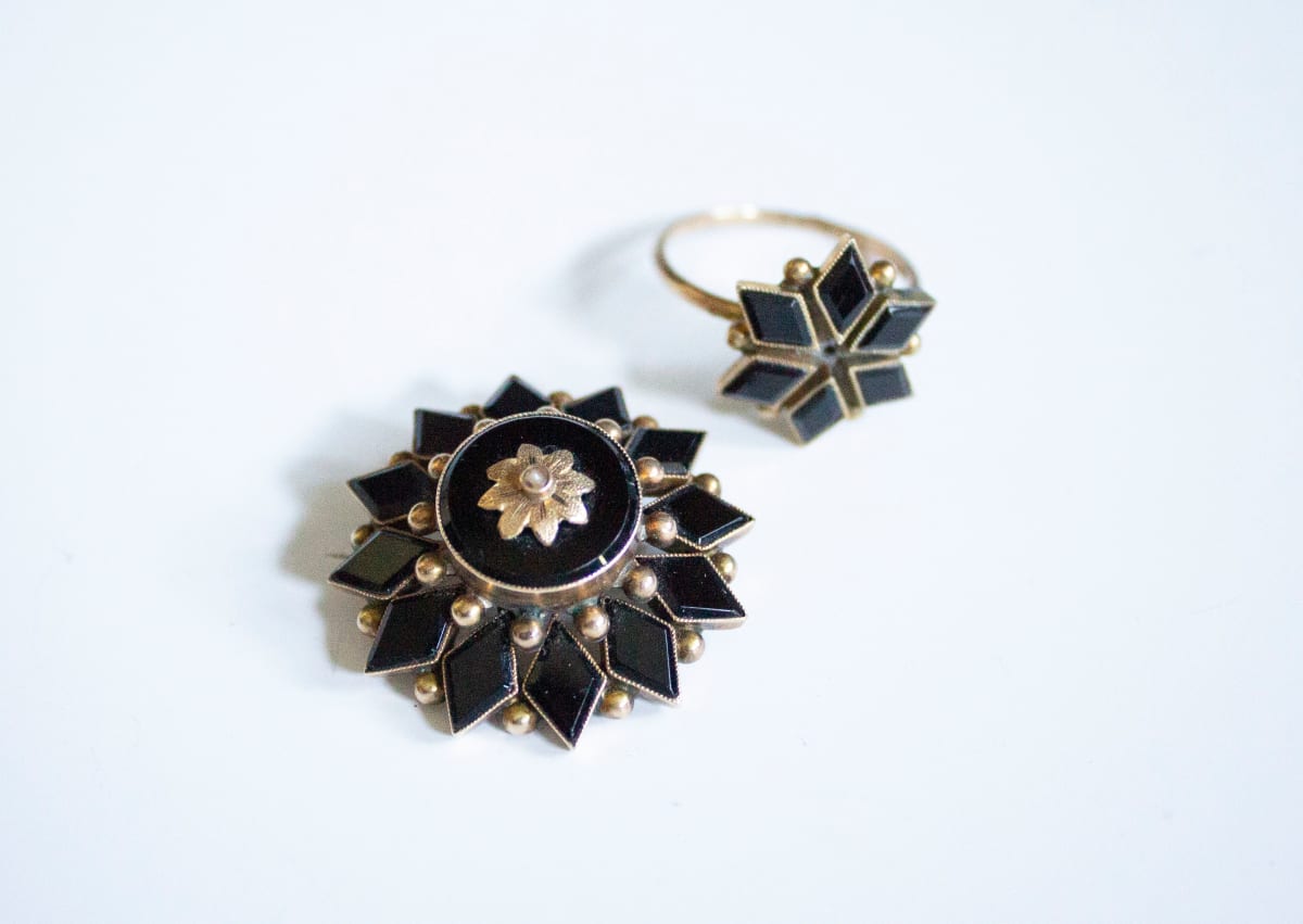Mourning Brooch and Ring by Unknown, Image 1.