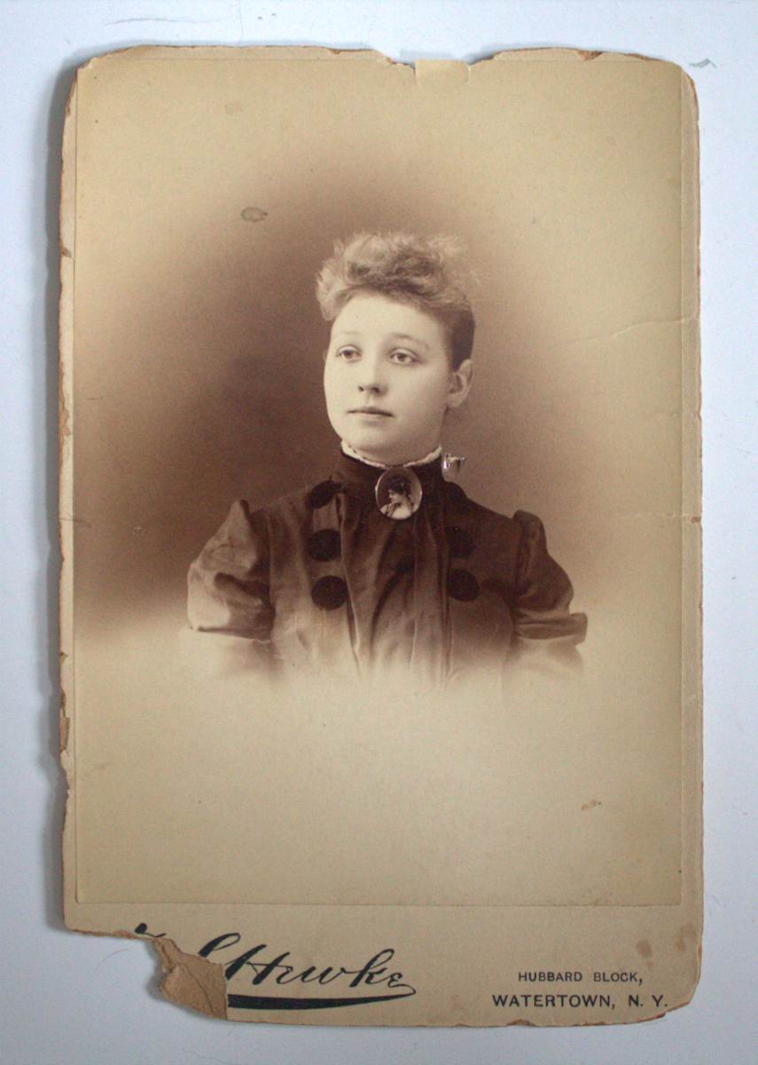 Cabinet Card by T.S. Hewke, Image 2.
