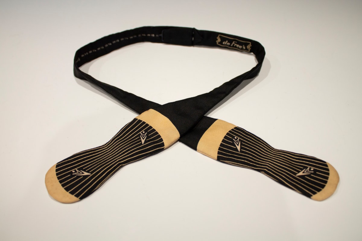 Bowtie by de Free's, Image 2.
