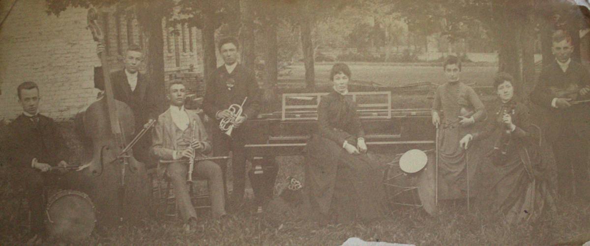 Musicians on the Lawn by Unknown, United States, Image 1.