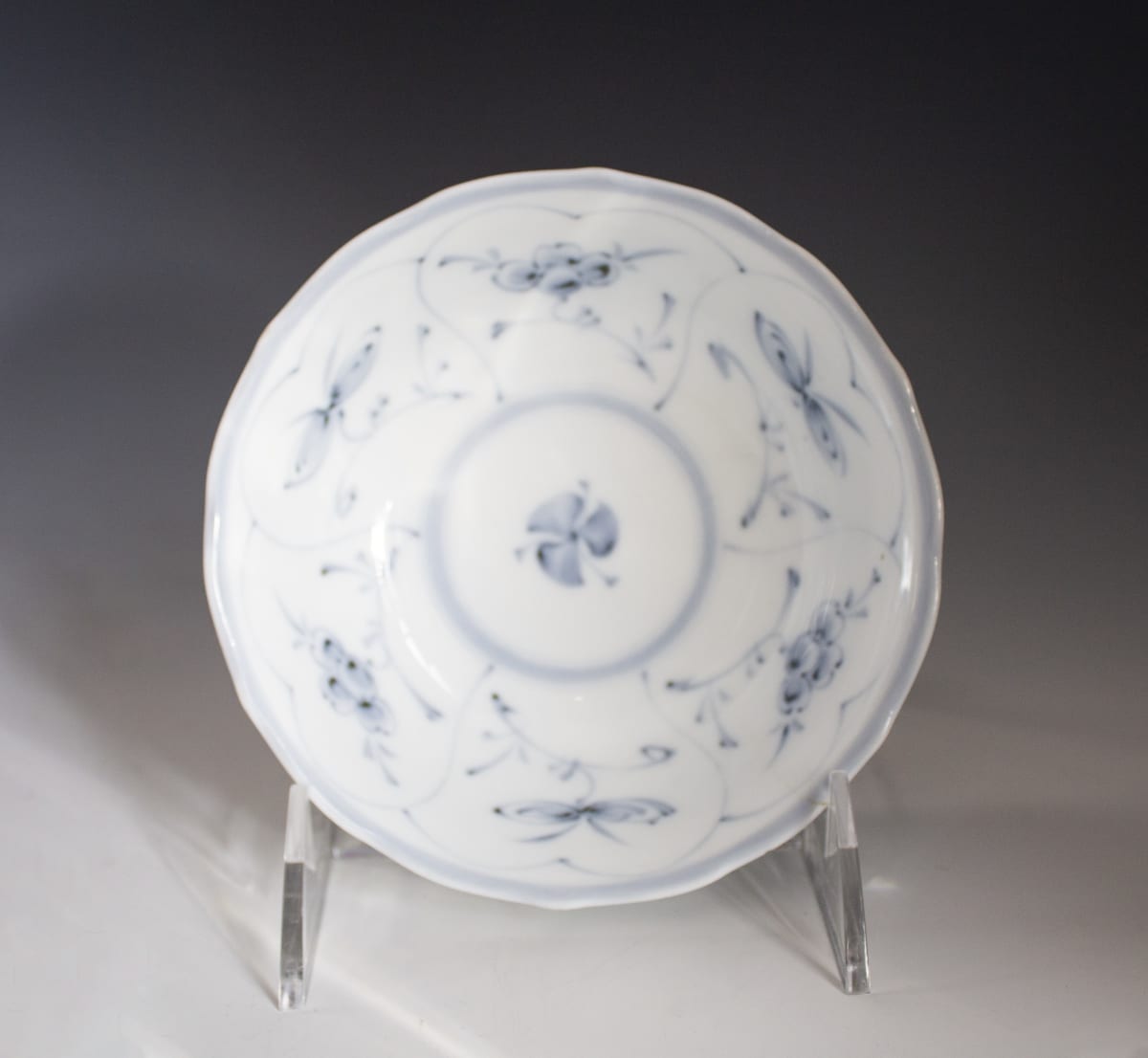 Bowl by Mino-yaki, Image 1.