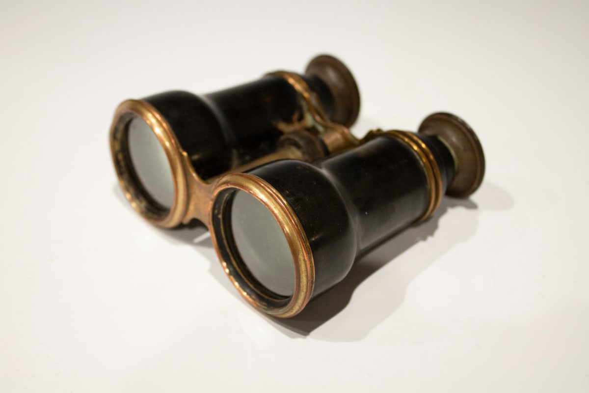 Opera Glasses by James W. Queen & Company, Image 1.