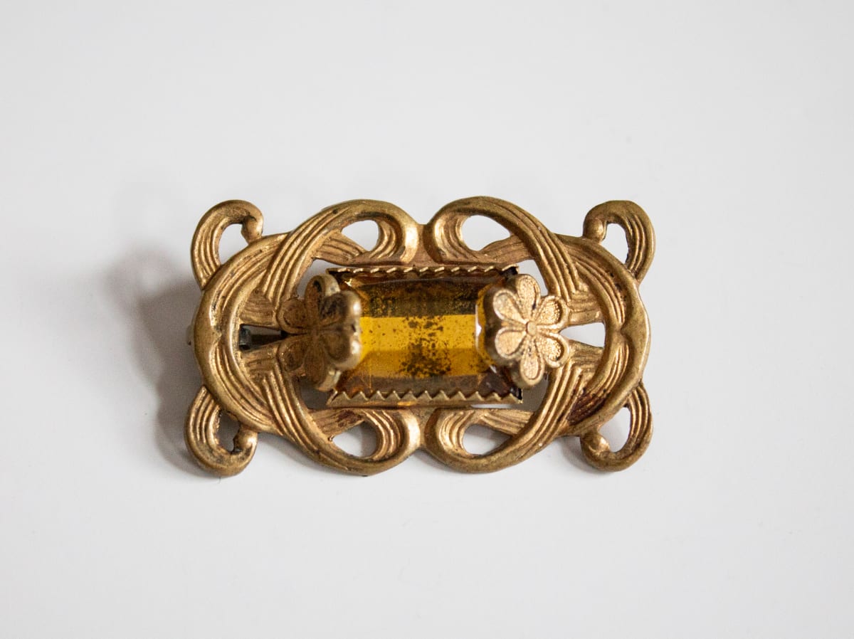 Brooch by Unknown 