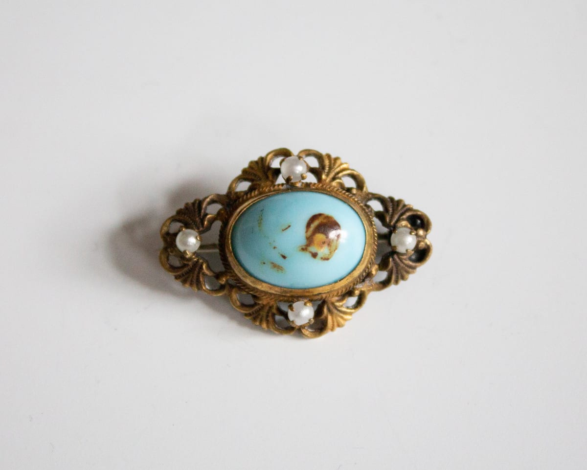 Brooch by Unknown 