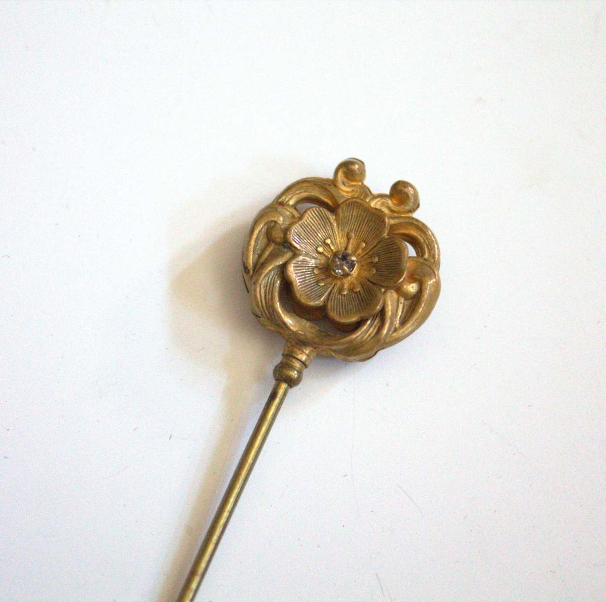 Hatpin by Unknown, United States, Image 1.