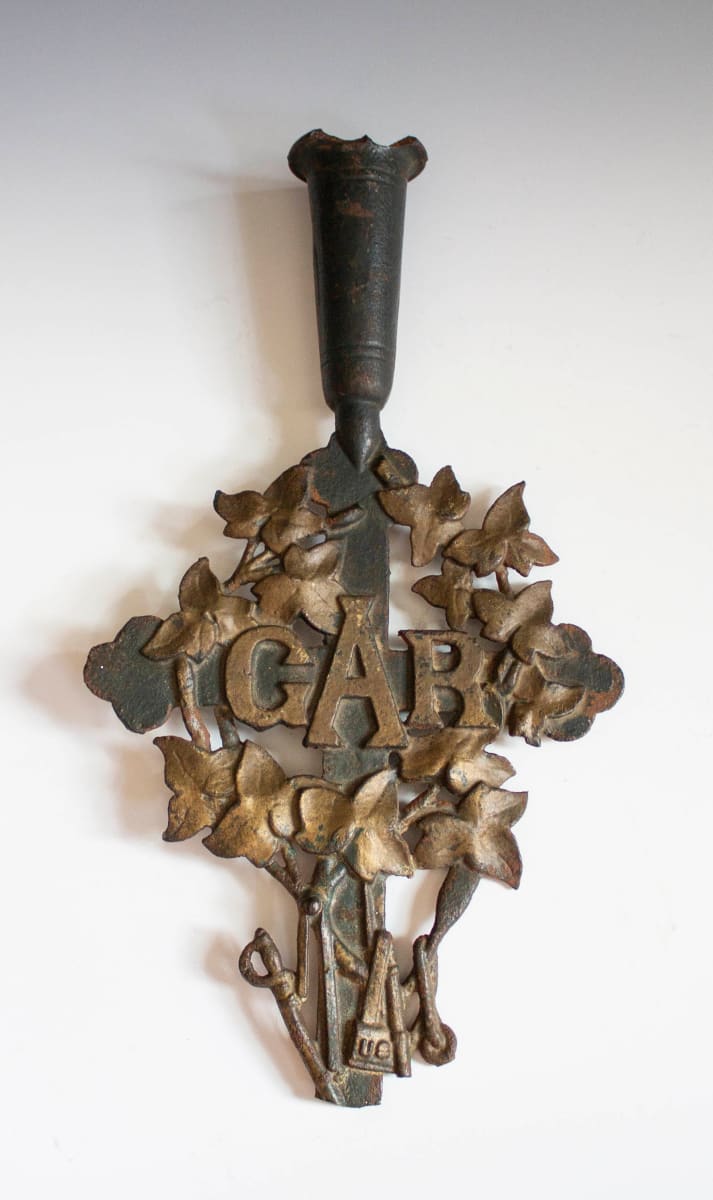 Grave Vase by Gleason & Bailey Mfg. Co., Image 1.