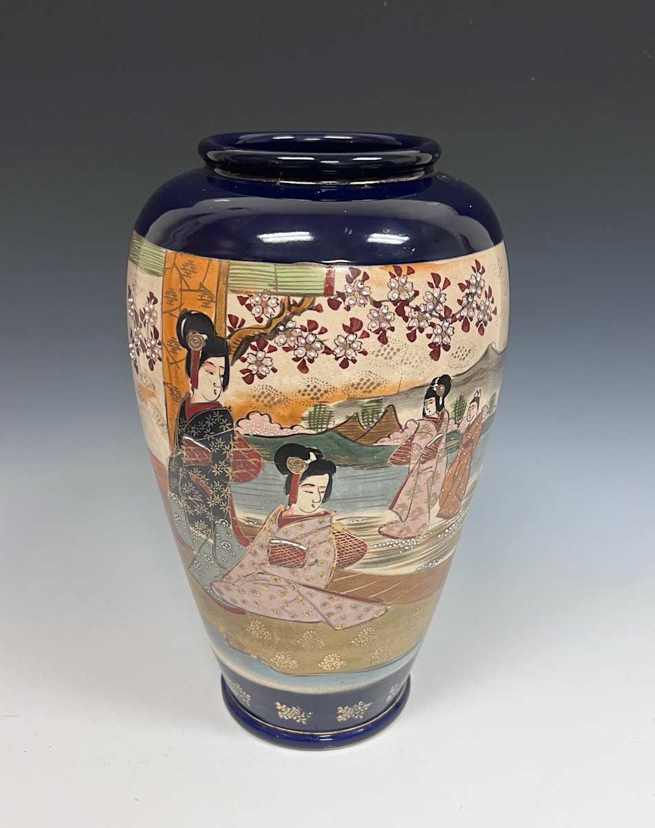 Vase by Kinkozan Sobei VII, Image 2.