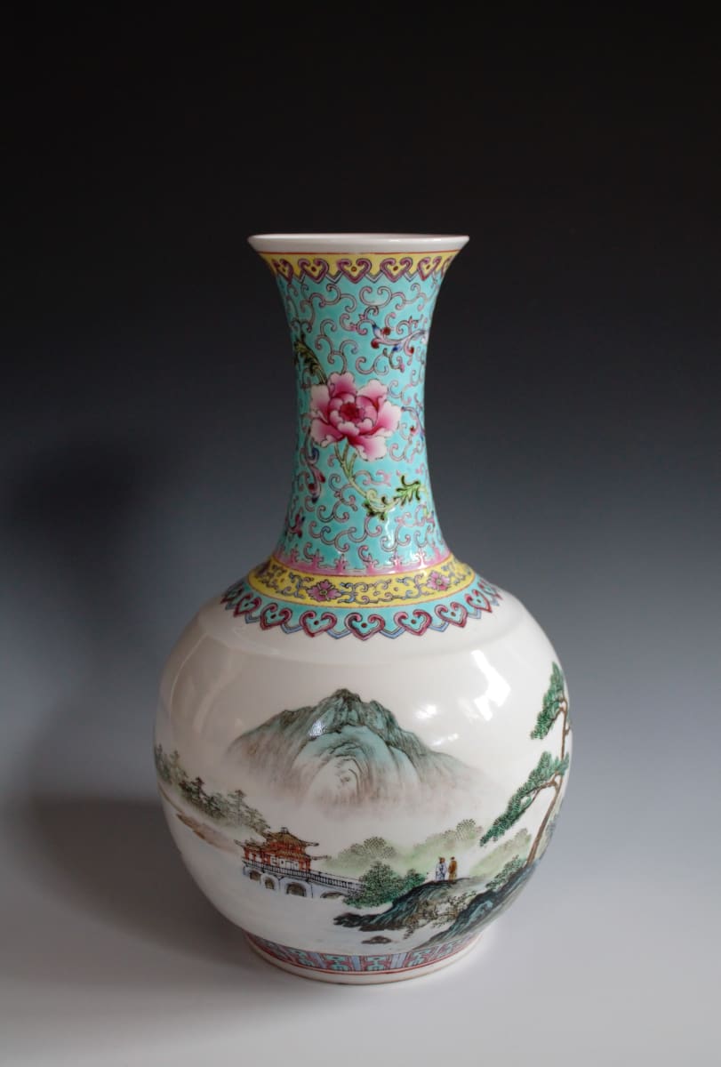 Vase by Jingdezhen, Image 4.