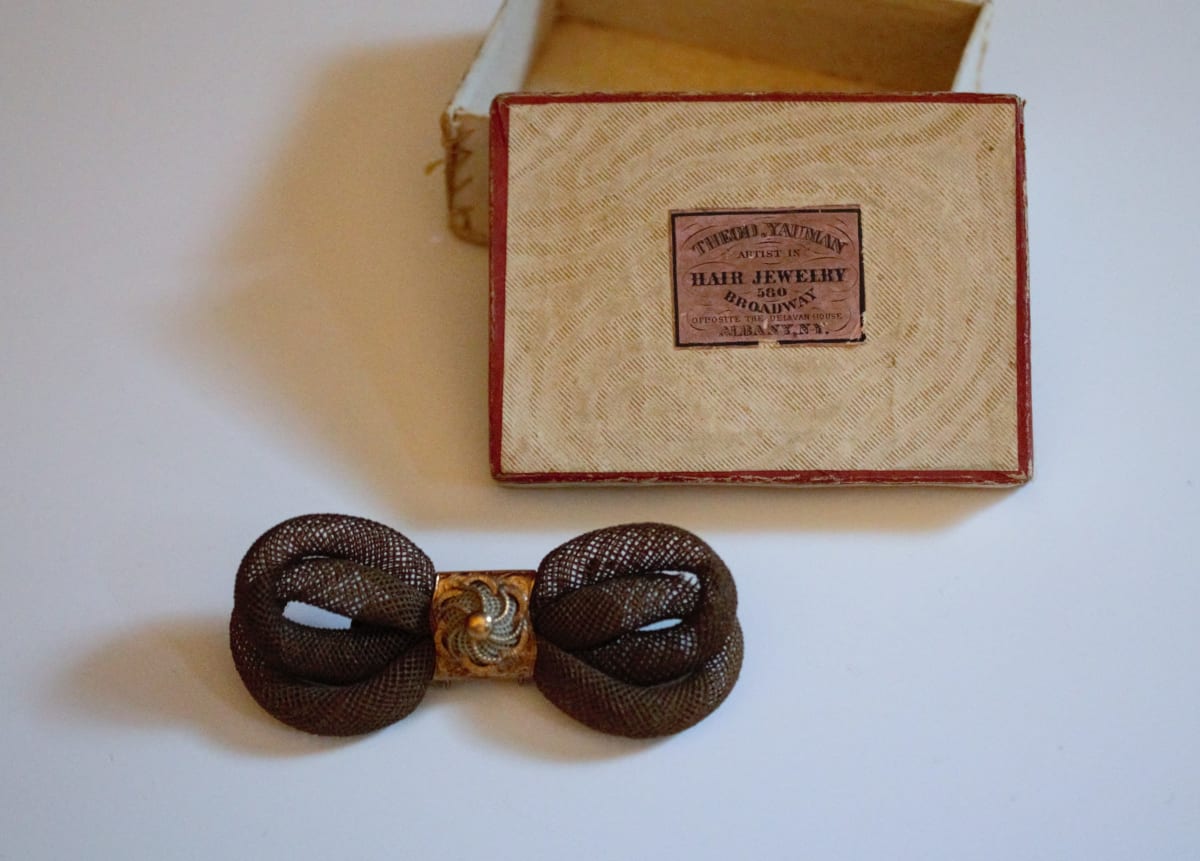 Hair Brooch by Theodore Yauman, Image 1.
