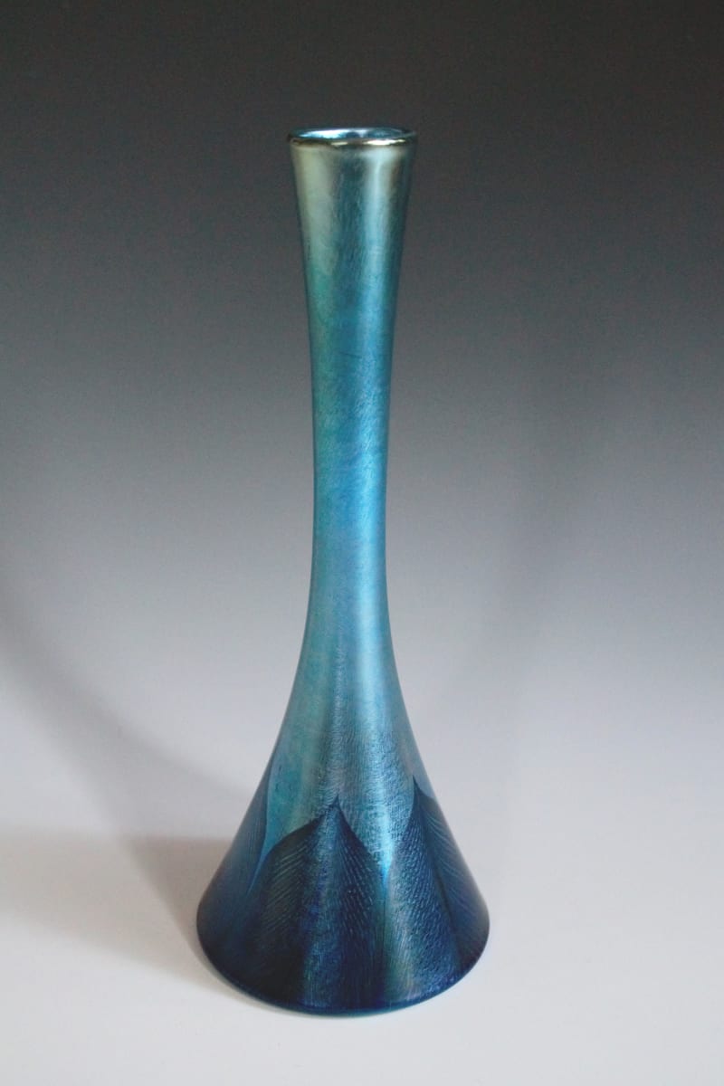 Vase by Louis Comfort Tiffany, Image 2.