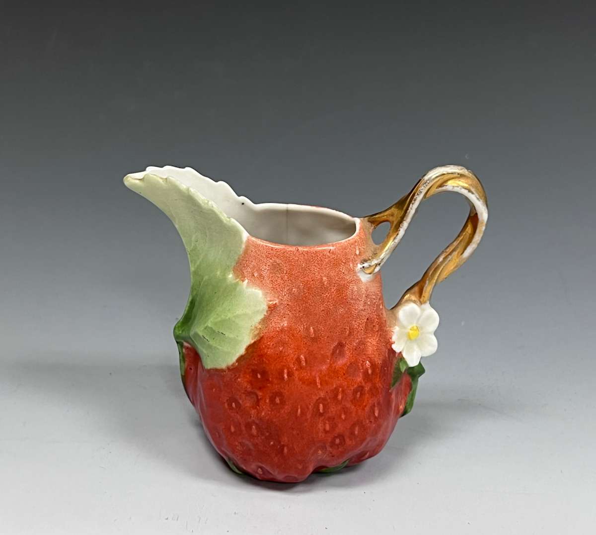 Creamer by Royal Bayreuth, Image 1.