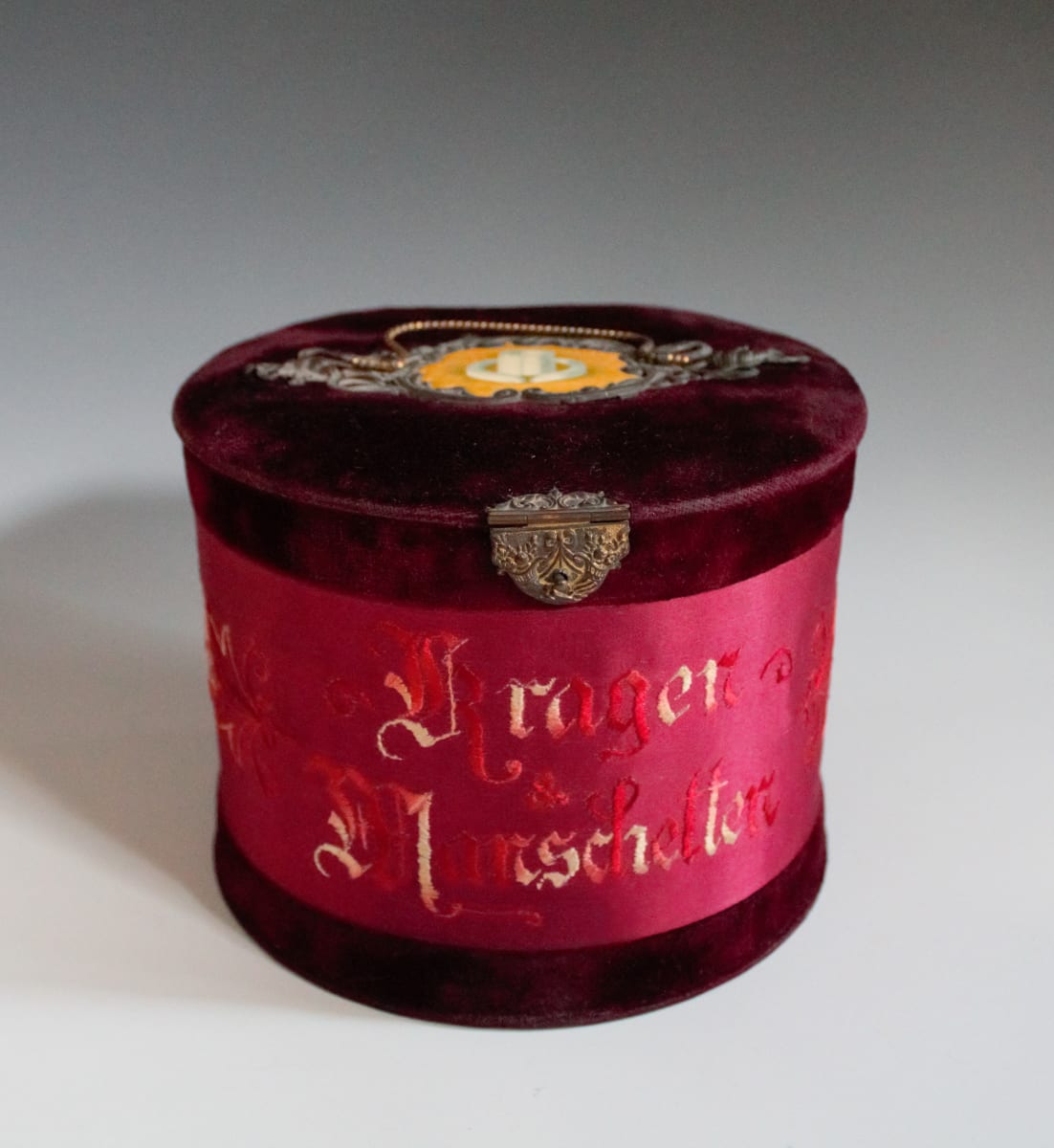 Collar Box by Unknown, Image 1.
