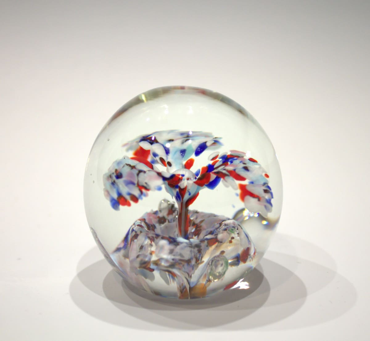 Paperweight by Edward Mazerski, Image 2.