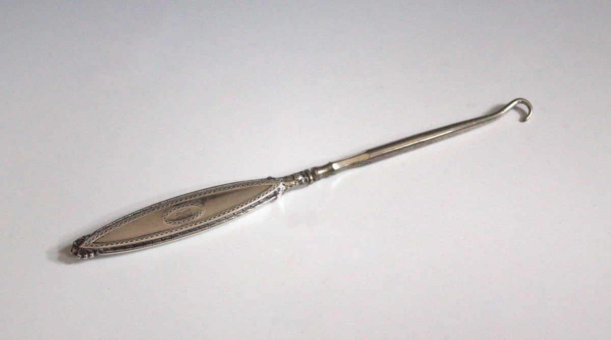 Button Hook, Image 1.
