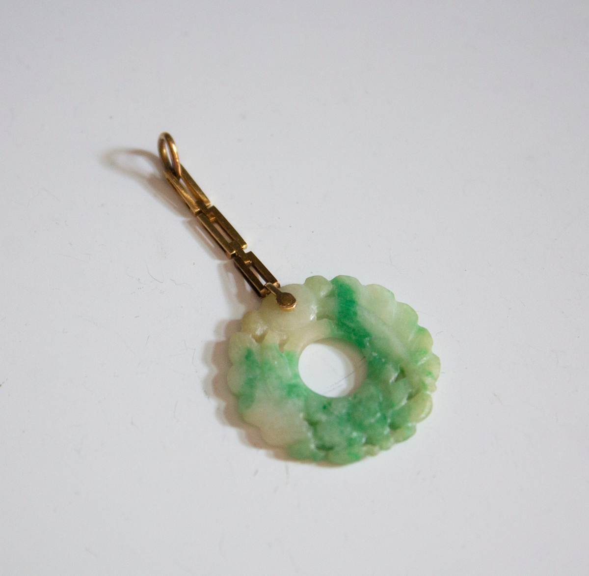 Pendant by Unknown, China, Image 1.