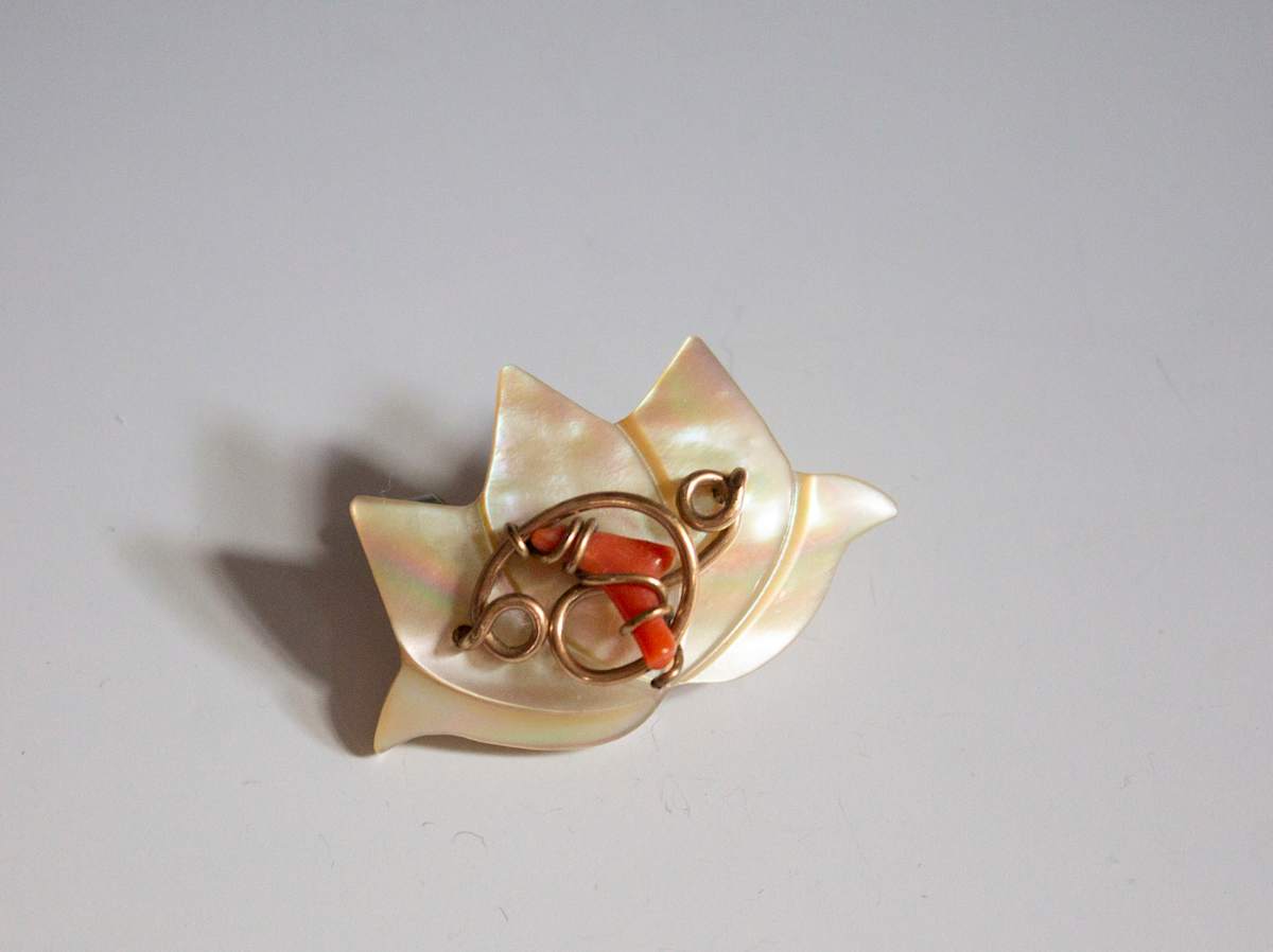 Brooch by Unknown, United States 