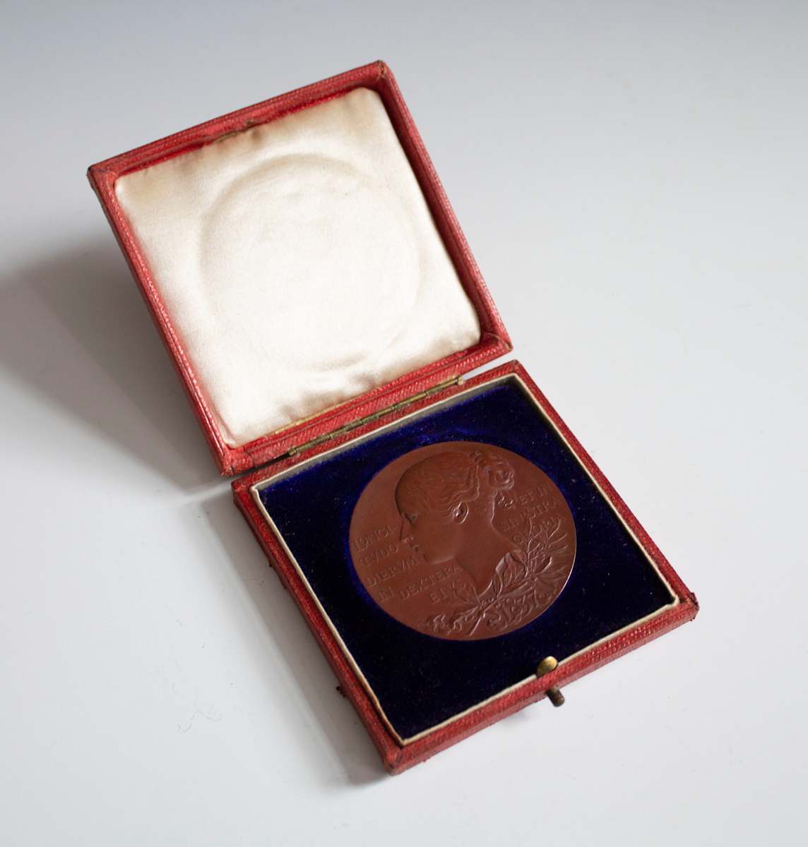 Medallion by George William De Saulles, Image 1.