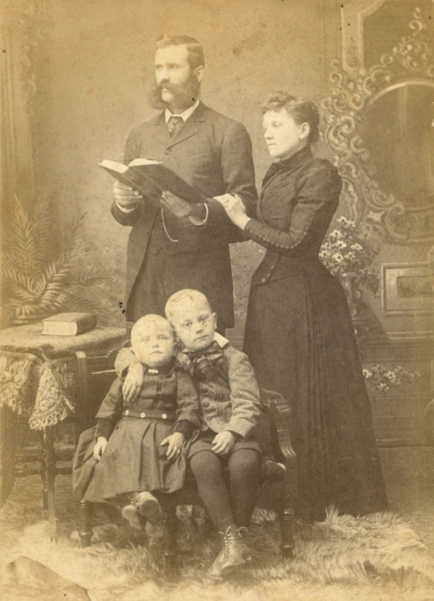 Cabinet Card by J.L. Pinsonneault, Image 1.