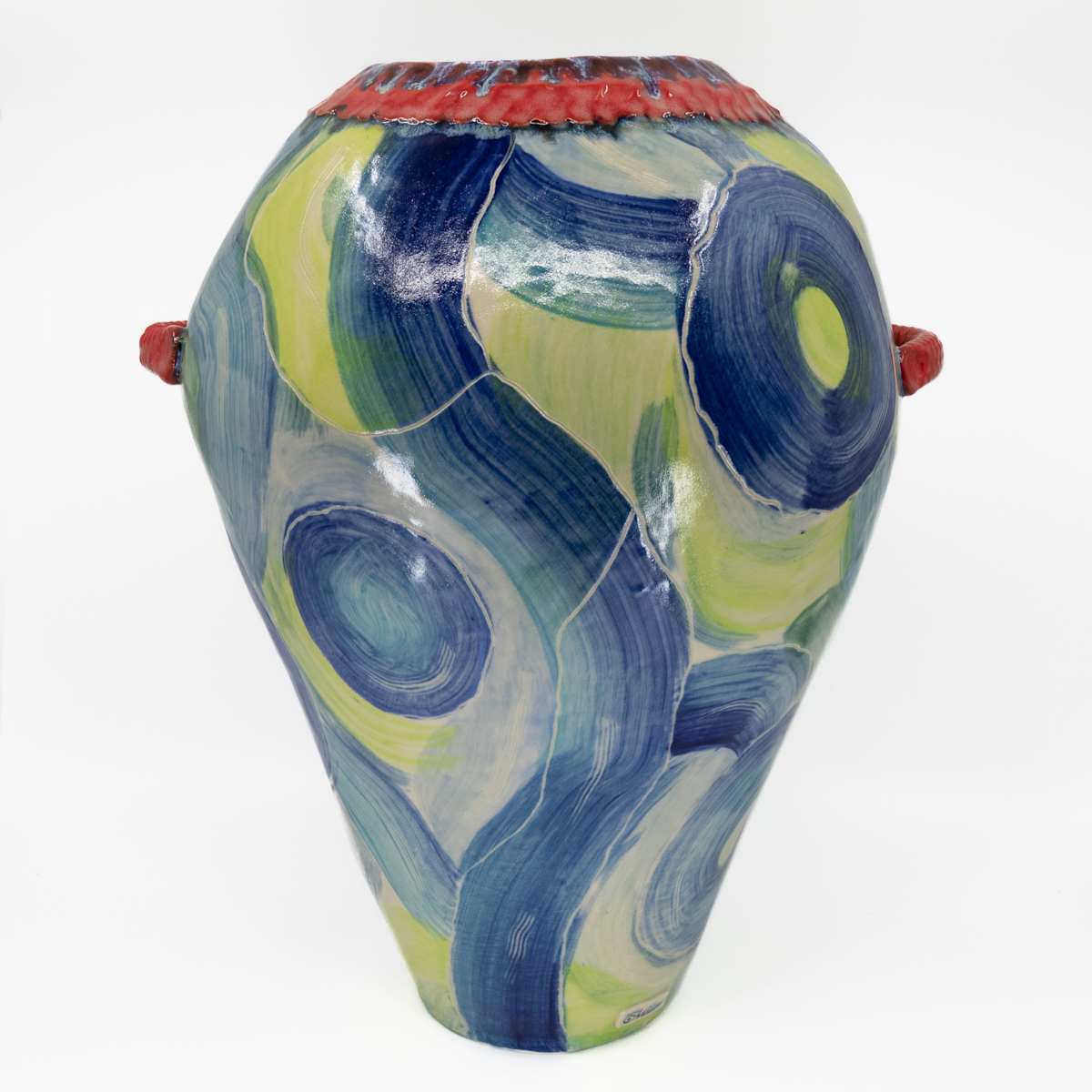 25047 - Coil Built Vessel by Sandy Miller 