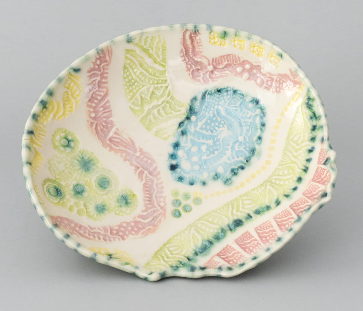 Tri-footed Soap or Candy Dish, Image 3.