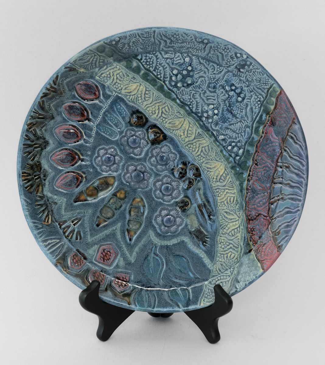 10" Round Beveled Platter by Sandy Miller, Image 3.