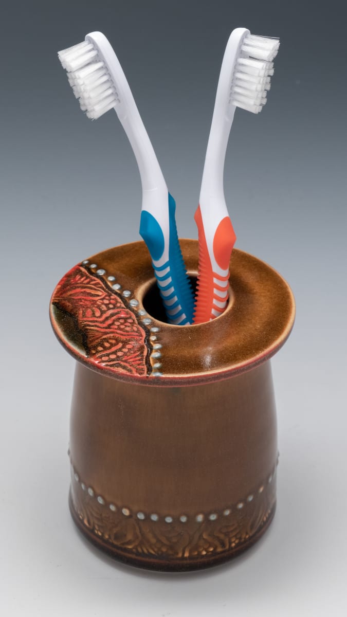 Vase or Object Holding Container, Image 2.