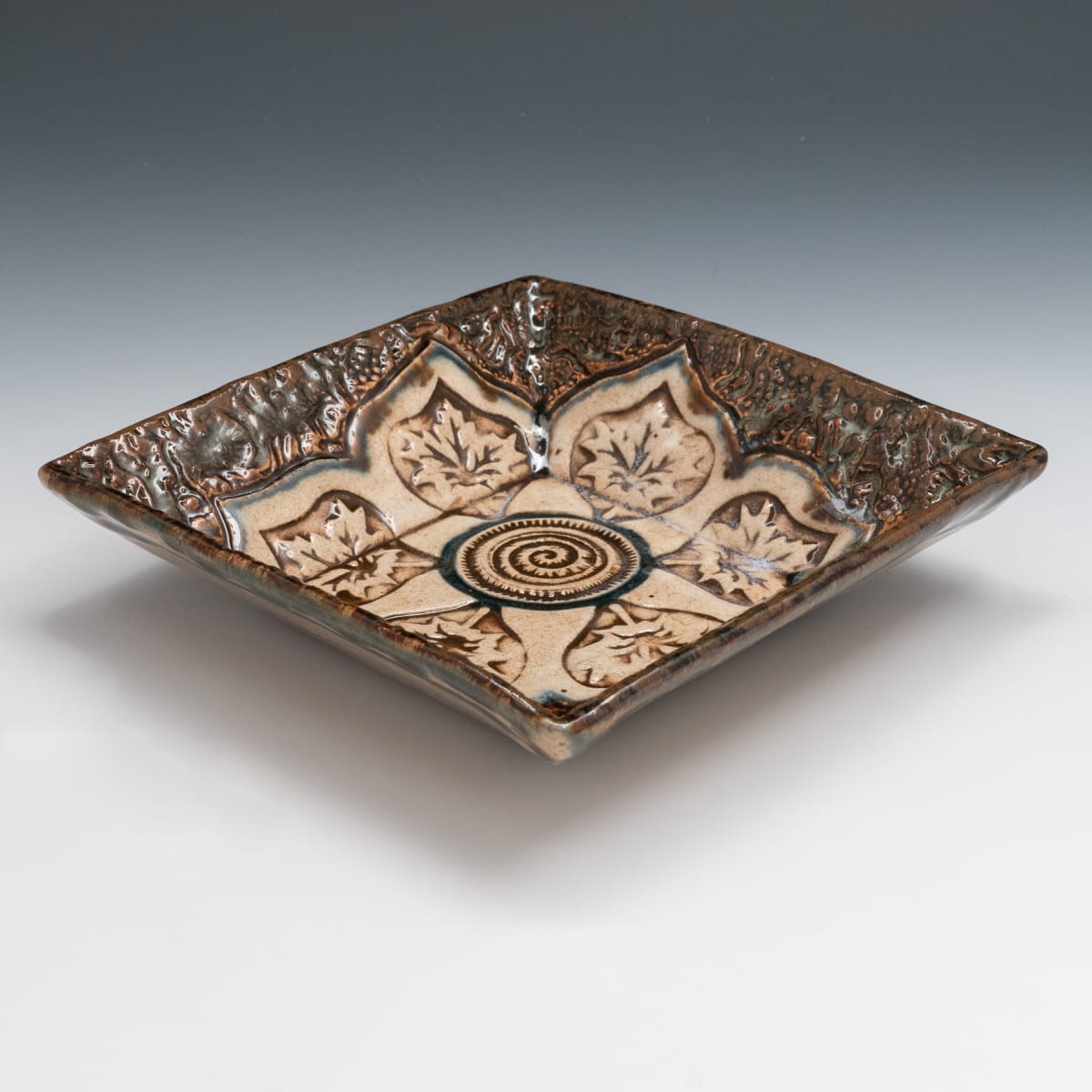 6" Square Beveled Bowl, Image 5.