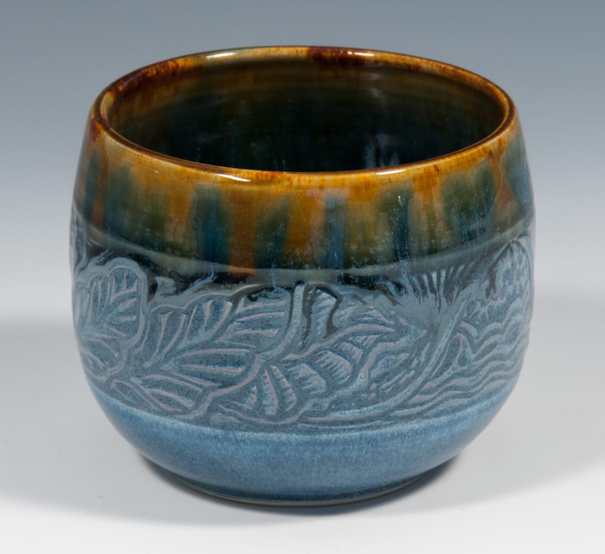 Round Tea Bowl, Image 2.