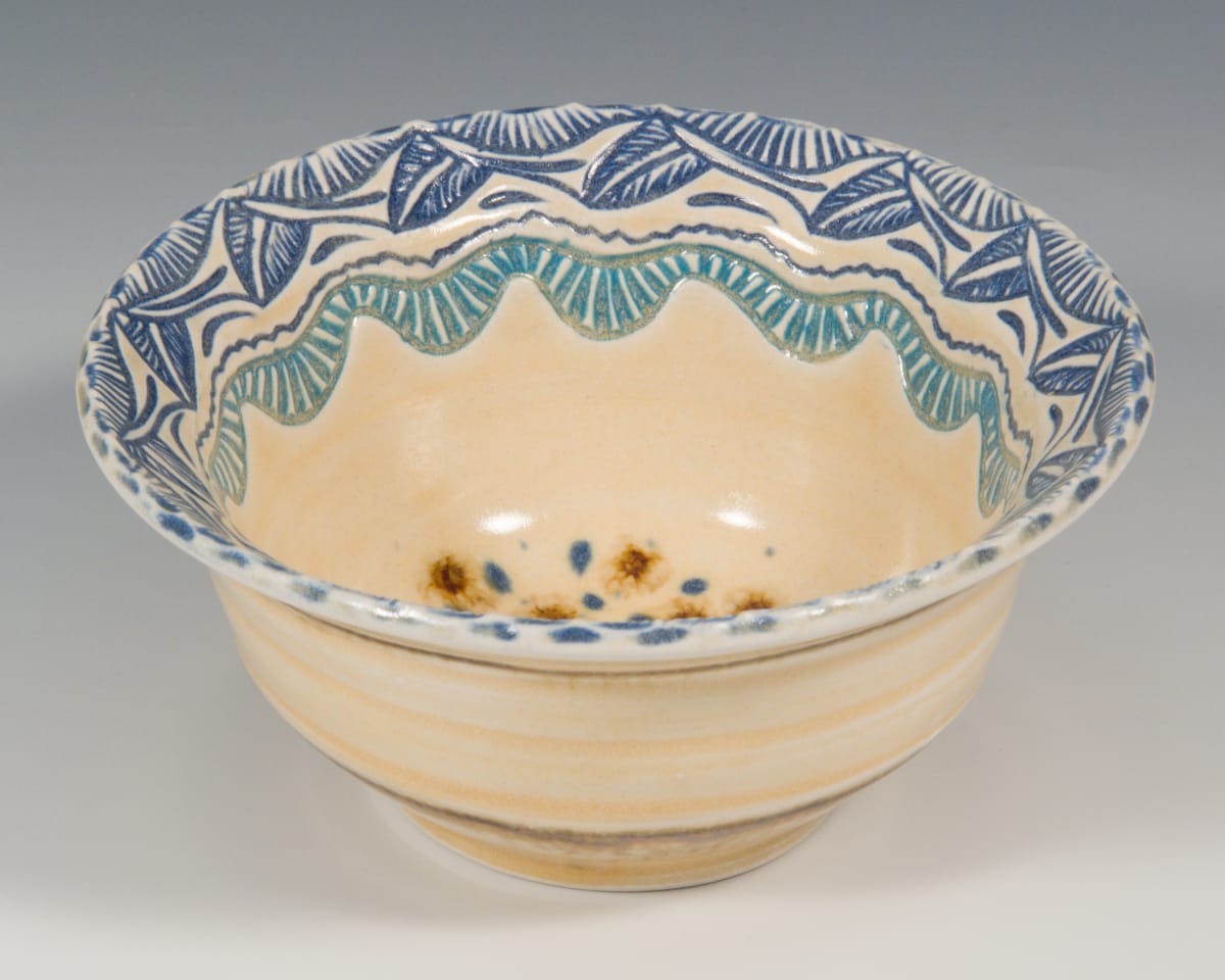 Round Bowl, Image 2.