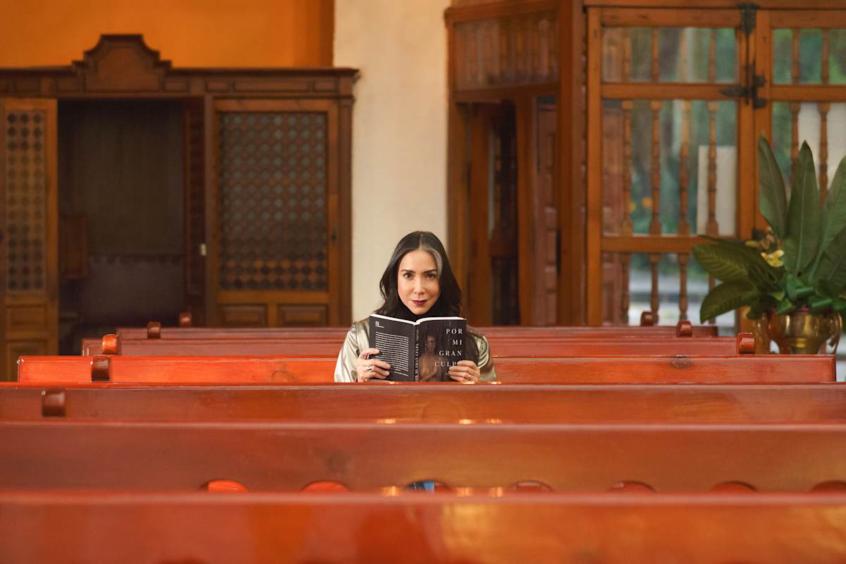 Ligia Urroz by Marisol Cid González 
