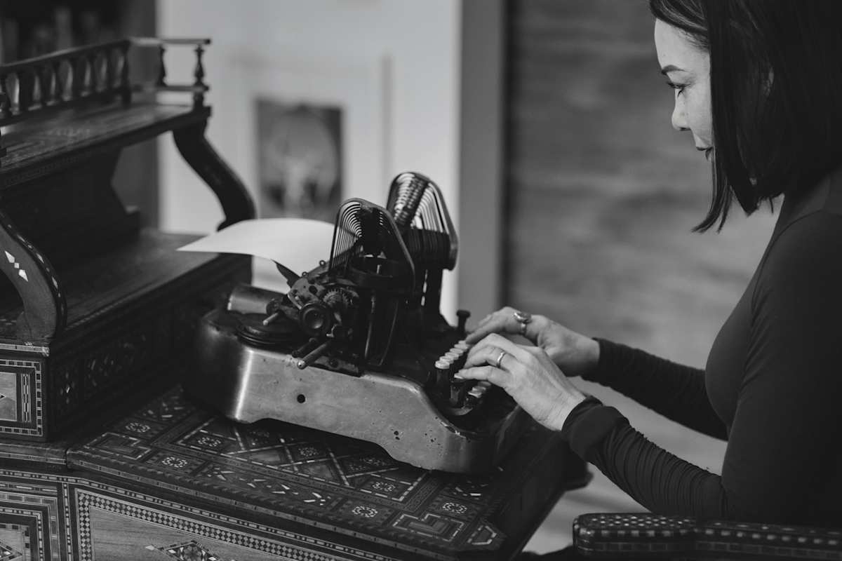 Ligia Urroz by Marisol Cid González, Image 1.