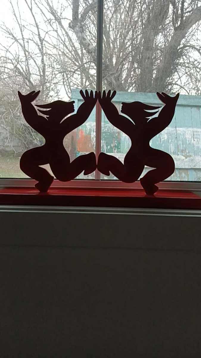Dancing by Ren Hui, Image 1.