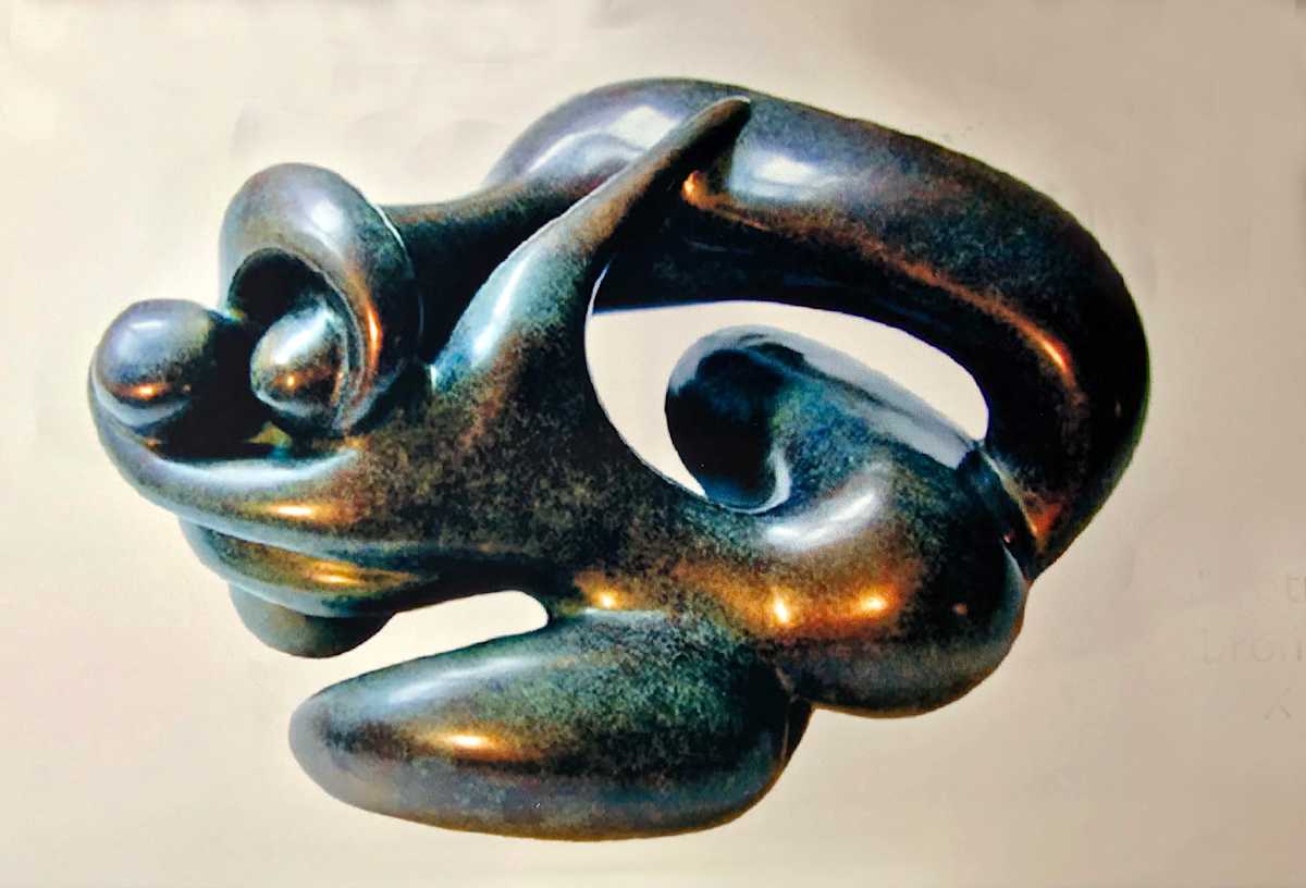 L'étreinte by Monique Crepault 