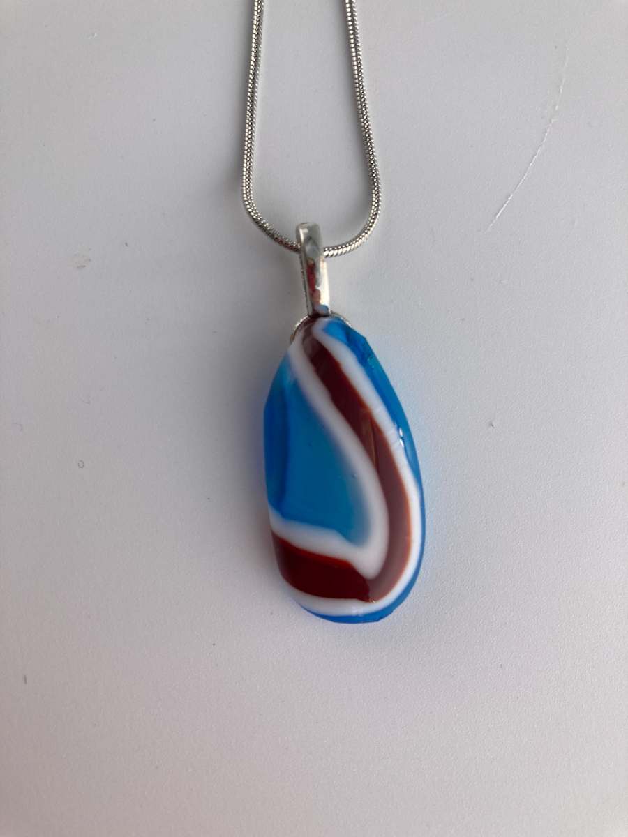 Fused glass pendant #103, Image 4.