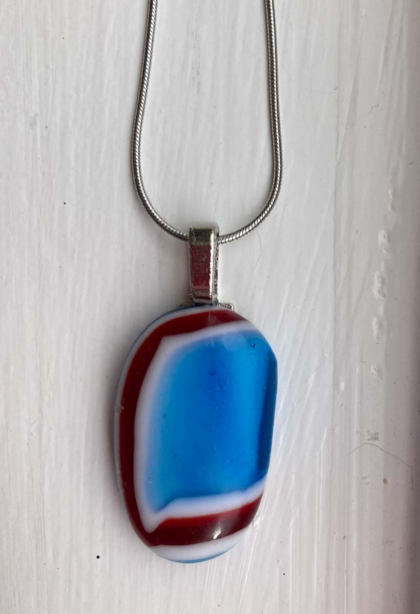 Fused glass pendant #129, Image 3.