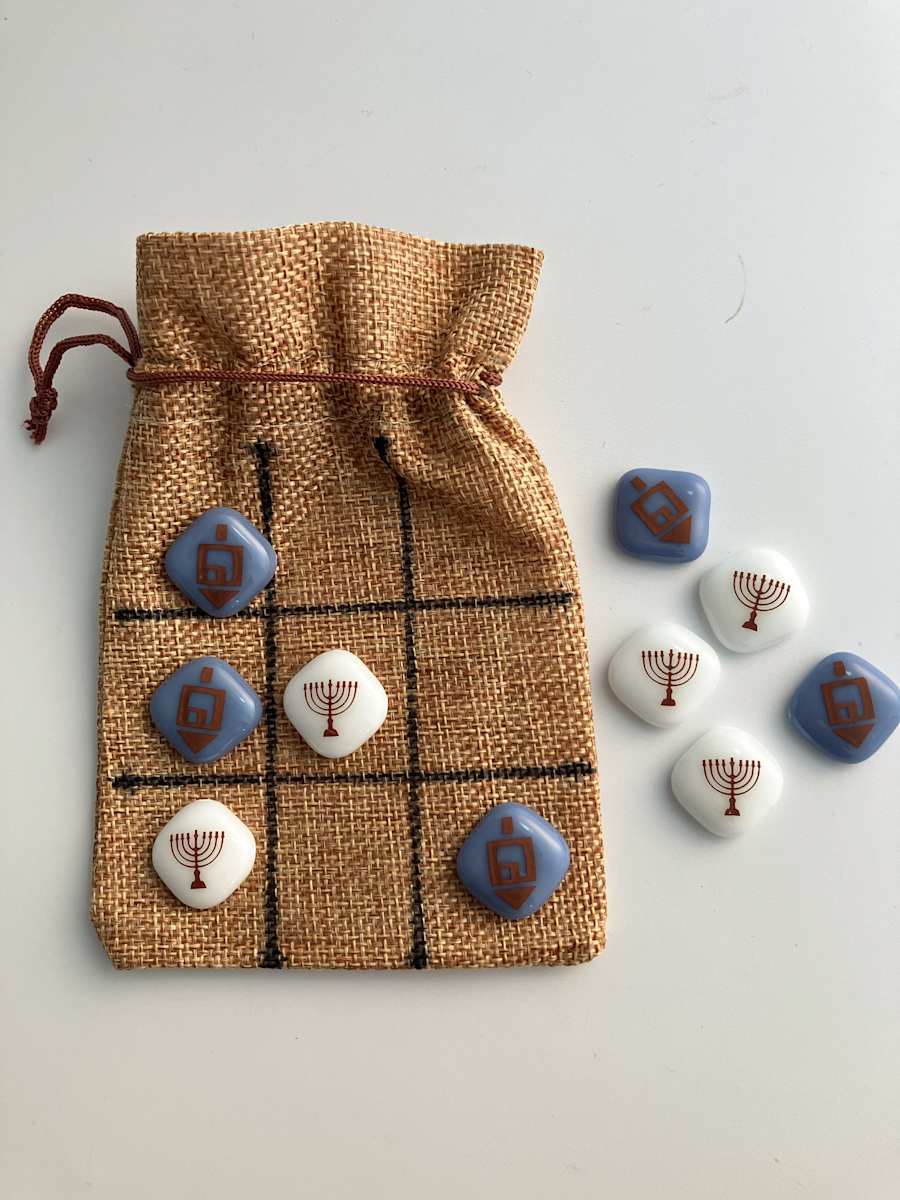 Tic Tac Toe in-a-bag #47 by Shayna Heller, Image 1.