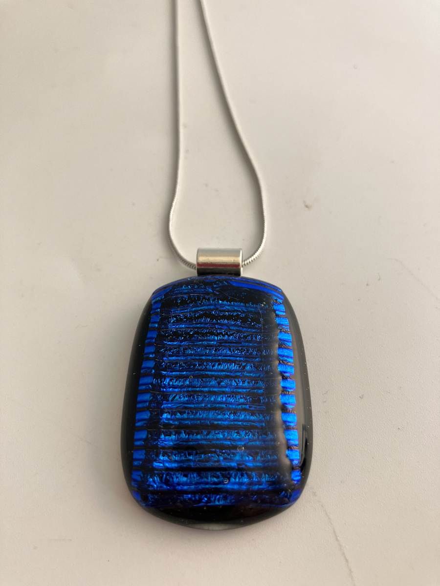 Fused glass pendant #252 by Shayna Heller, Image 1.