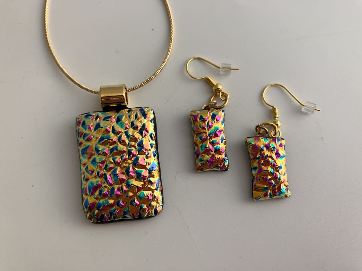 Fused glass pendant #259 by Shayna Heller, Image 1.