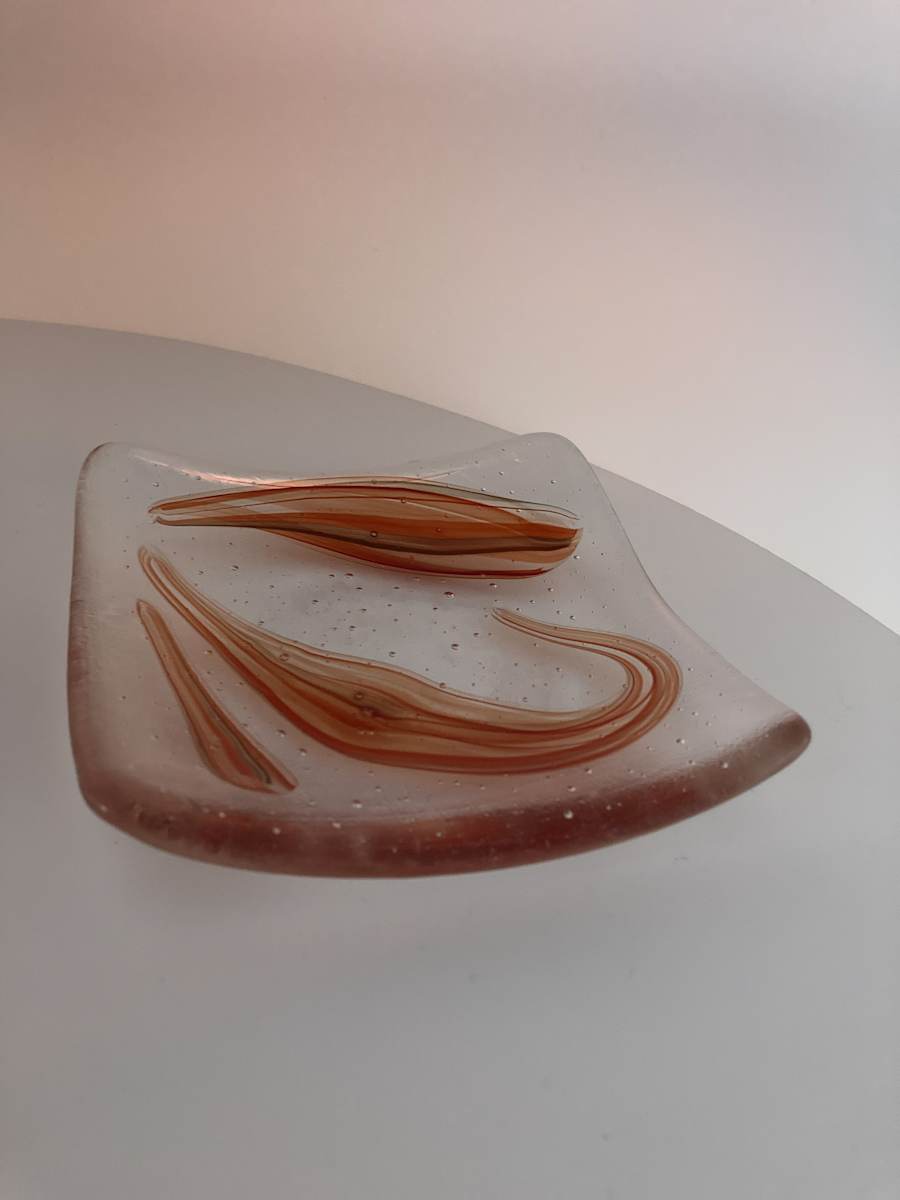 Small Dish #89, Image 1.